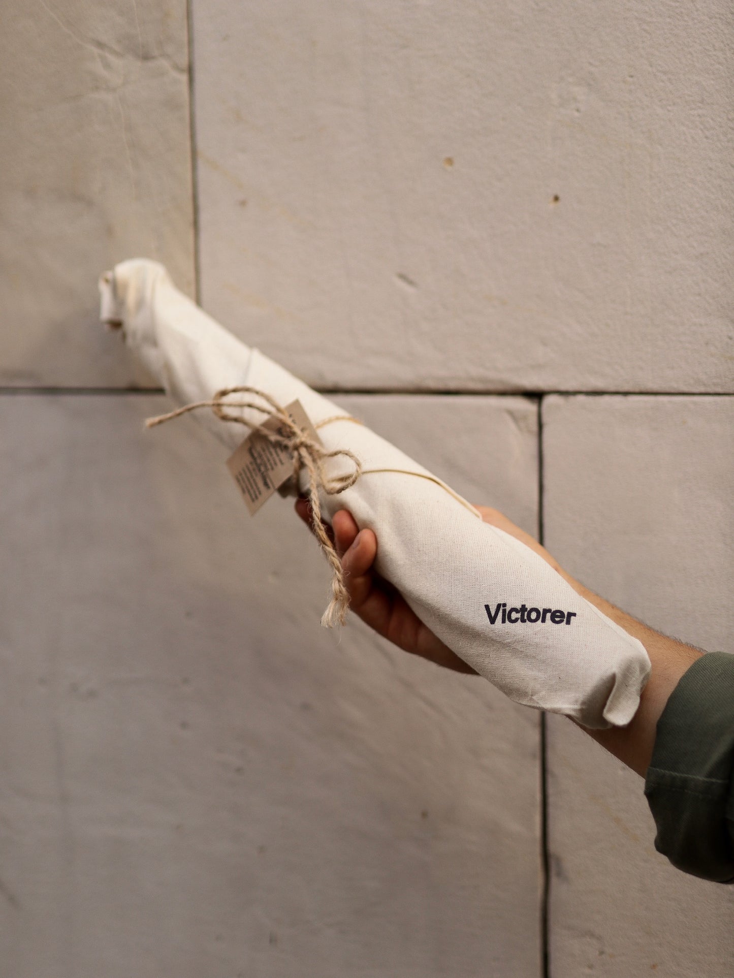 Victorer Baseball Bat with wrist cord packaged as a gift in a cotton bag